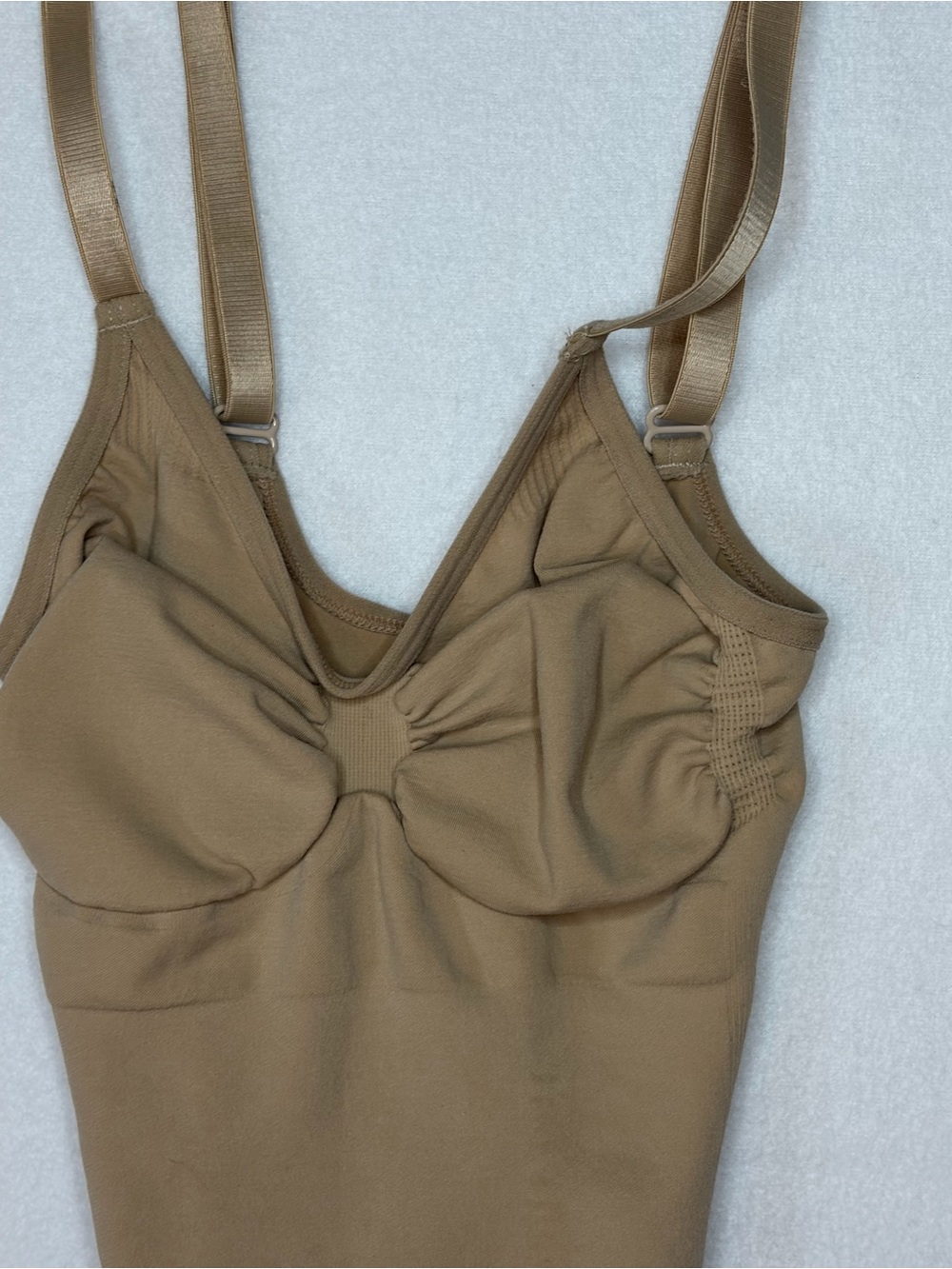SKIMS Nude/Tan Bodysuit Shapewear-S/M - Picture 2 of 7